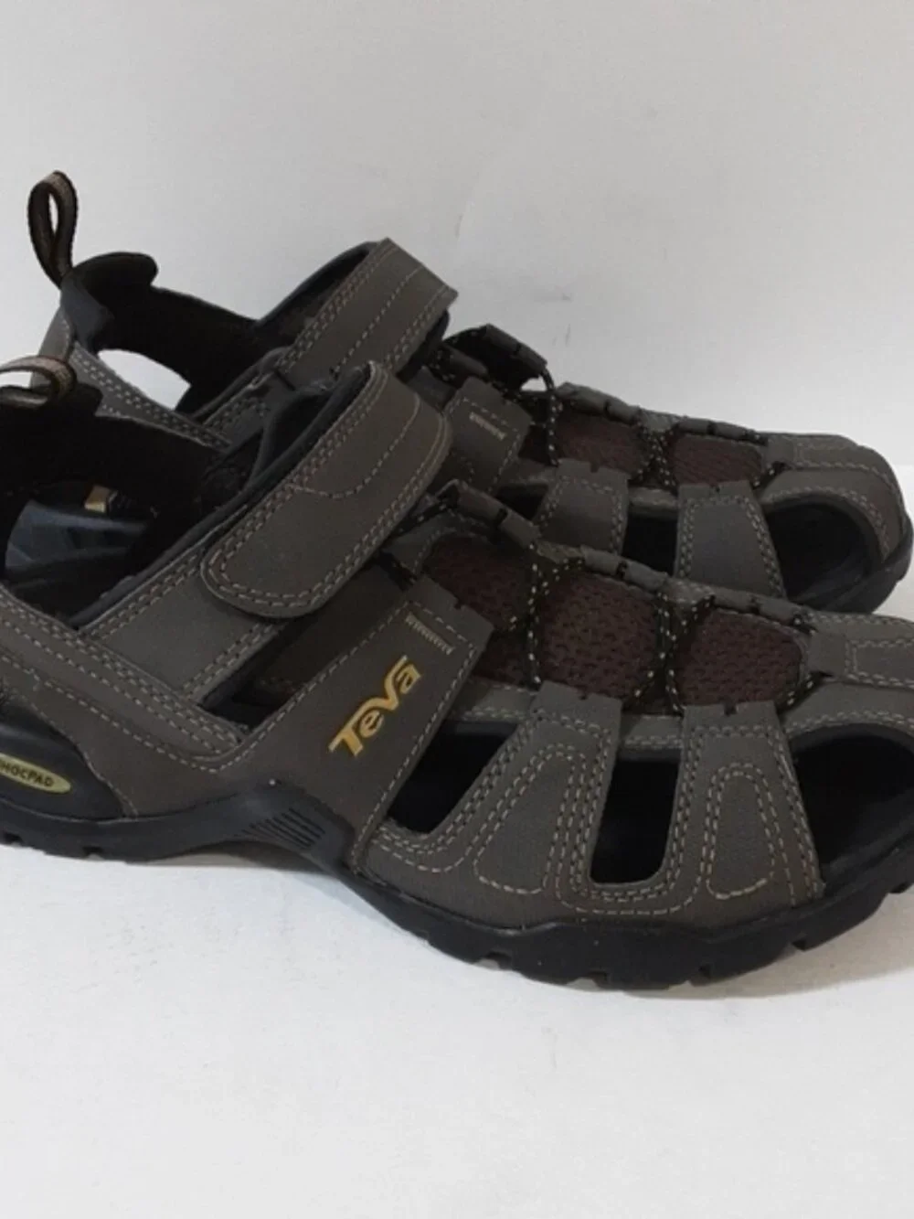 Teva Forebay Fisherman Sandal gray men’s 8 outdoor hiking casual vacation camp